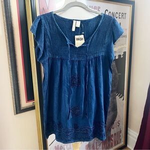 Studio West Apparel: Flutter Sleeve Dark Denim Boho Embroidered Floral Blouse